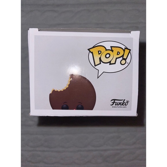 Moon Pie Walmart Exclusive Funko Pop 🤎 - Picture 8 of 17